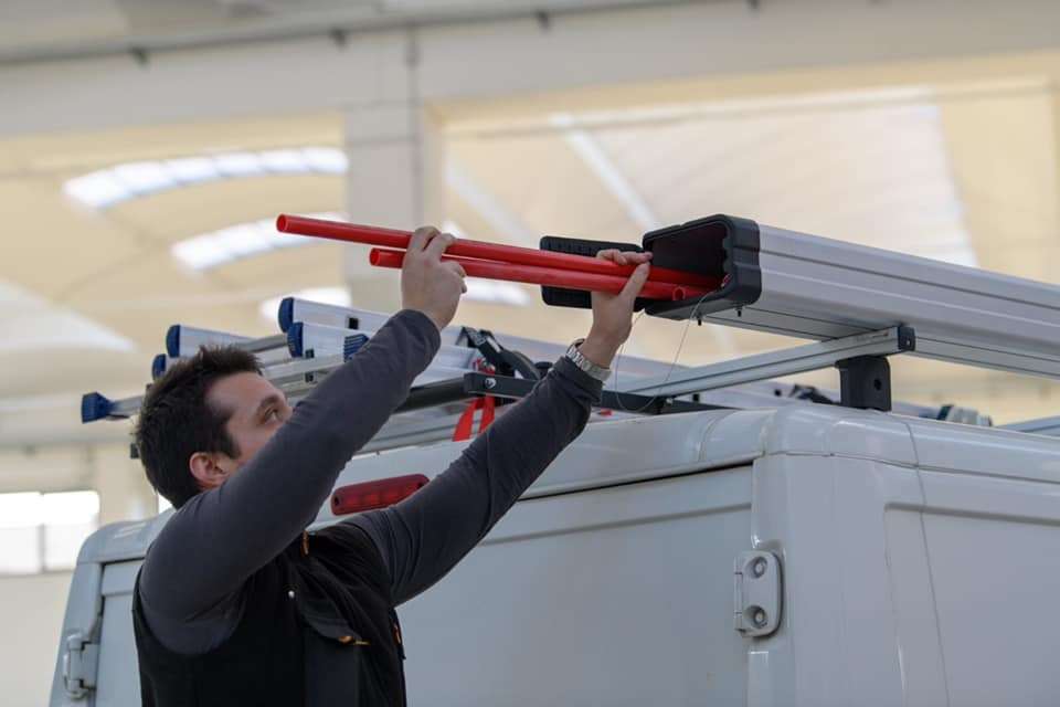 Van Plumbing Pipes 3.1 Metre Carrier Box - CoolaLiving.ie - %image_id%